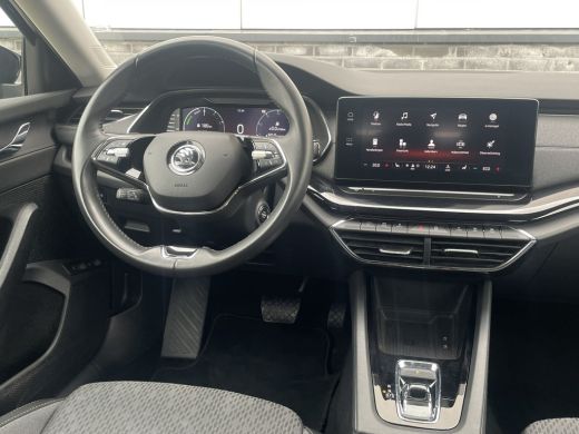 Skoda Octavia Combi 1.4 TSI iV PHEV Business Edition | LED | Trekhaak | Navi | Camera | Carplay ActivLease financial lease