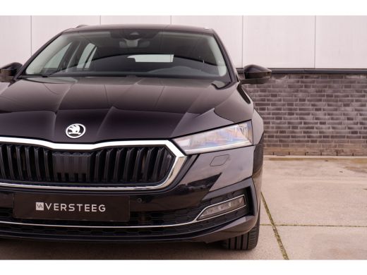Skoda Octavia Combi 1.4 TSI iV PHEV Business Edition | LED | Trekhaak | Navi | Camera | Carplay ActivLease financial lease