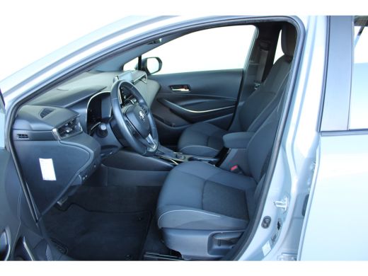 Toyota Corolla Touring Sports Toyota 1.8 Hybrid First Edition | Achteruitrijcamera | LED koplampen | Navigatiesysteem full map ActivLease financial lease