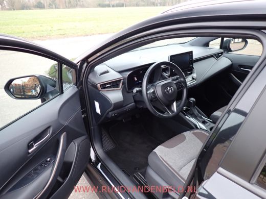 Toyota Corolla Touring Sports 2.0 HYBRID TREK ACC/CAMERA/TREKHAAK/NAVIGATIE ActivLease financial lease
