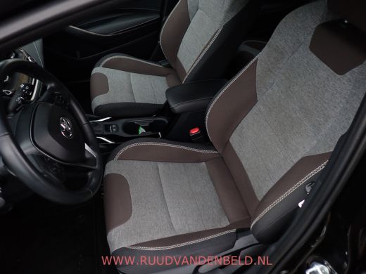 Toyota Corolla Touring Sports 2.0 HYBRID TREK ACC/CAMERA/TREKHAAK/NAVIGATIE ActivLease financial lease