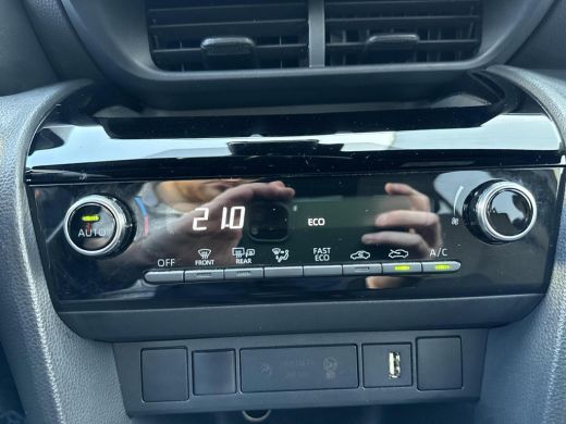 Toyota Yaris Cross 1.5 Hybrid Dynamic **NAVIGATIE/ CLIMATE CONTROL/ ADAPTIEF CRUISE CONTROL/ 36 MAANDEN GARANTIE** ActivLease financial lease
