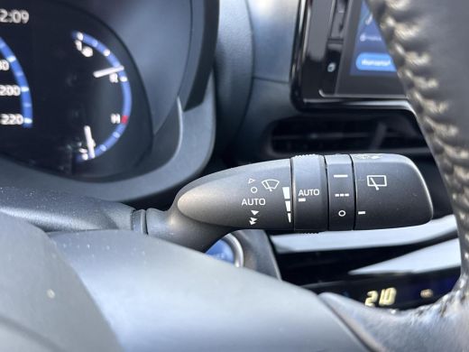 Toyota Yaris Cross 1.5 Hybrid Dynamic **NAVIGATIE/ CLIMATE CONTROL/ ADAPTIEF CRUISE CONTROL/ 36 MAANDEN GARANTIE** ActivLease financial lease