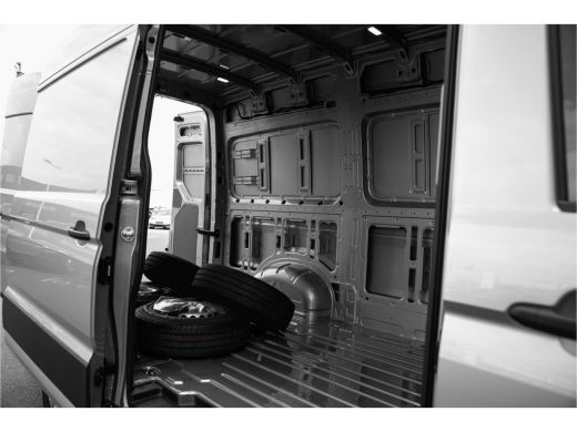 Volkswagen Crafter 2024 | 140PK | Automaat | Adaptive cruise | Digitaal dashboard | Navigatie | Full Led ActivLease financial lease