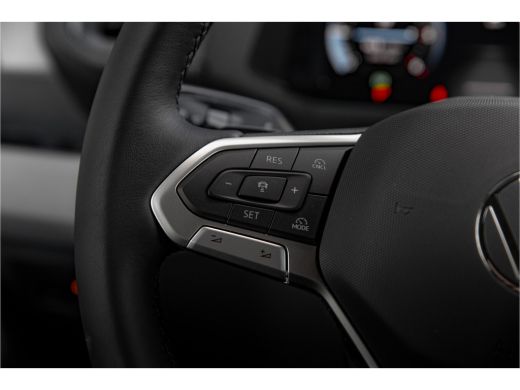 Volkswagen Crafter 2024 | 140PK | Automaat | Adaptive cruise | Digitaal dashboard | Navigatie | Full Led ActivLease financial lease