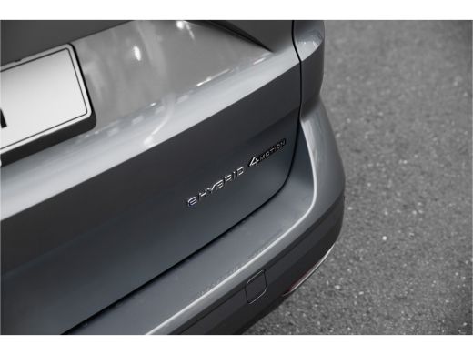 Volkswagen Multivan | 4-Motion | 1.5 eHybrid L2 Bulli Edition | Matrix | ACC | Panoramadak | ActivLease financial lease