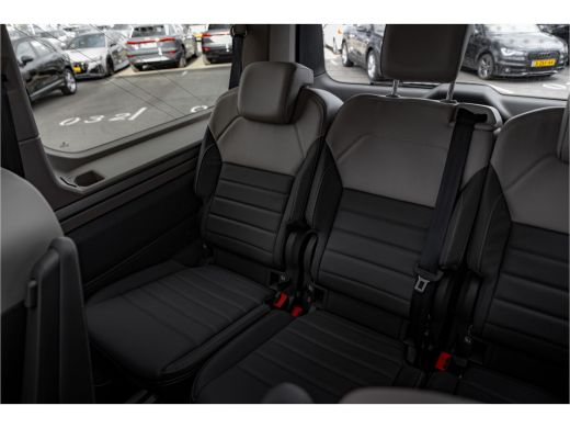 Volkswagen Multivan | 4-Motion | 1.5 eHybrid L2 Bulli Edition | Matrix | ACC | Panoramadak | ActivLease financial lease