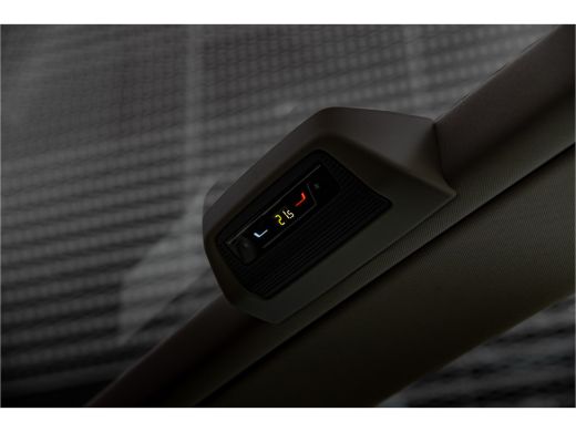 Volkswagen Multivan | 4-Motion | 1.5 eHybrid L2 Bulli Edition | Matrix | ACC | Panoramadak | ActivLease financial lease
