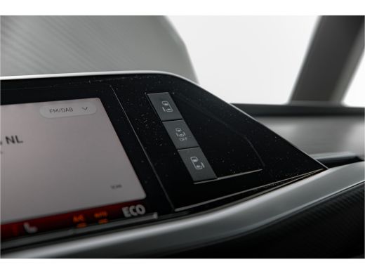 Volkswagen Multivan | 4-Motion | 1.5 eHybrid L2 Bulli Edition | Matrix | ACC | Panoramadak | ActivLease financial lease