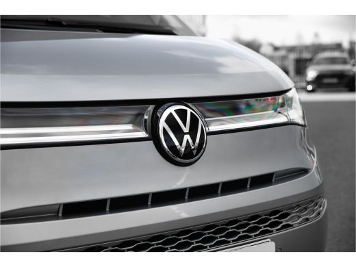 Volkswagen Multivan | 4-Motion | 1.5 eHybrid L2 Bulli Edition | Matrix | ACC | Panoramadak | ActivLease financial lease