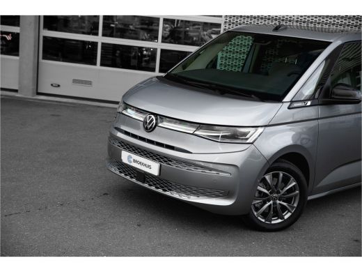 Volkswagen Multivan | 4-Motion | 1.5 eHybrid L2 Bulli Edition | Matrix | ACC | Panoramadak | ActivLease financial lease