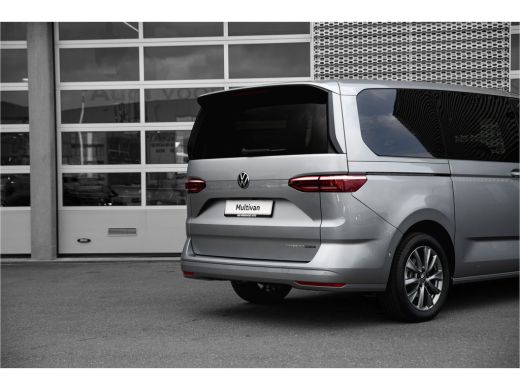 Volkswagen Multivan | 4-Motion | 1.5 eHybrid L2 Bulli Edition | Matrix | ACC | Panoramadak | ActivLease financial lease