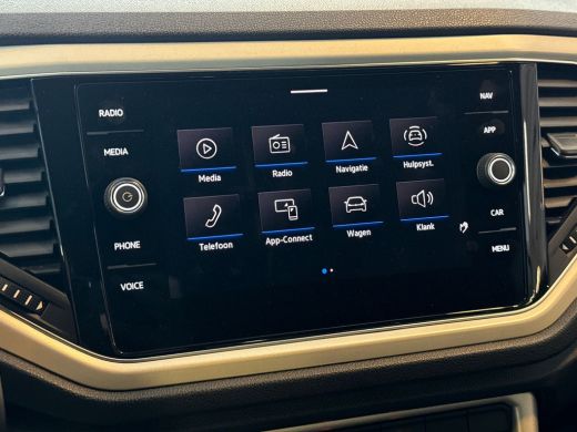 Volkswagen T-Roc 1.0TSI 115pk Style | Navigatie | Stoelverwarming | Park Distance Control ActivLease financial lease