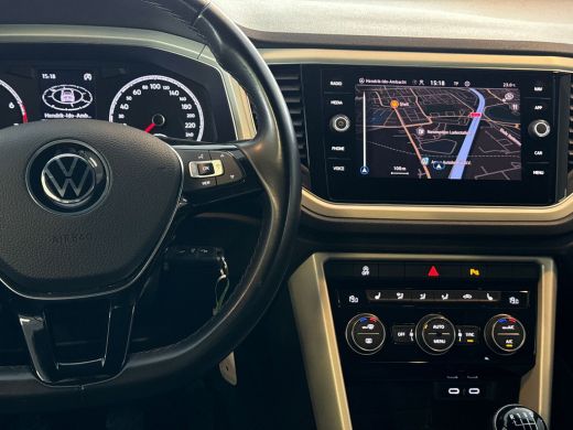 Volkswagen T-Roc 1.0TSI 115pk Style | Navigatie | Stoelverwarming | Park Distance Control ActivLease financial lease