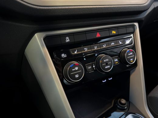 Volkswagen T-Roc 1.0TSI 115pk Style | Navigatie | Stoelverwarming | Park Distance Control ActivLease financial lease