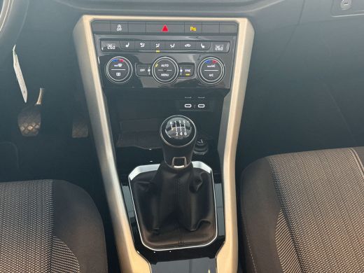 Volkswagen T-Roc Cabrio 1.0TSI 115pk Style / Navigatie / Stoelverwarming / Park Distance Control ActivLease financial lease