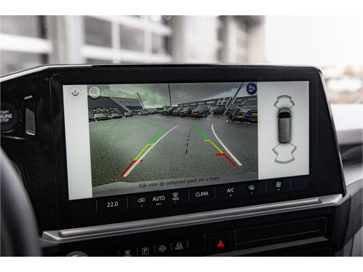 Volkswagen Transporter | 2024 | Life | L1 | Digitaal Display | Camera ActivLease financial lease