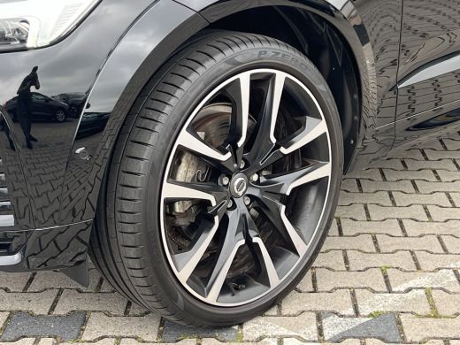 Volvo  XC60 Volvo Recharge T6 AWD Ultimate Dark | 360 Graden Camera | Apple carplay | Audio installatie premium ActivLease financial lease