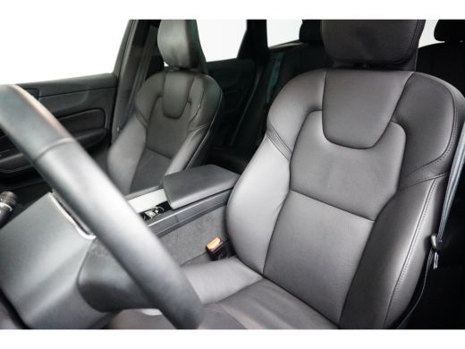 Volvo  XC60 Volvo Recharge T6 AWD Ultimate Dark | 360 Graden Camera | Apple carplay | Audio installatie premium ActivLease financial lease