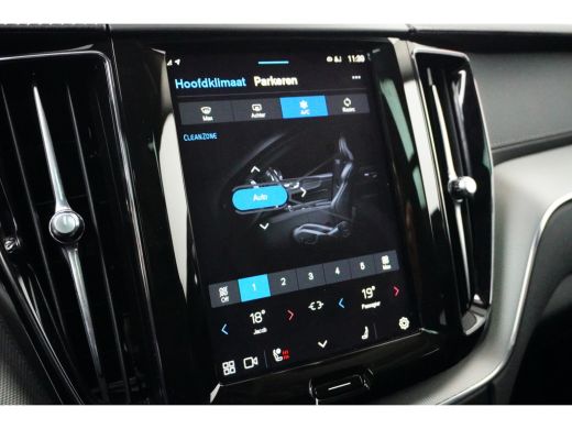 Volvo  XC60 Volvo Recharge T6 AWD Ultimate Dark | 360 Graden Camera | Apple carplay | Audio installatie premium ActivLease financial lease