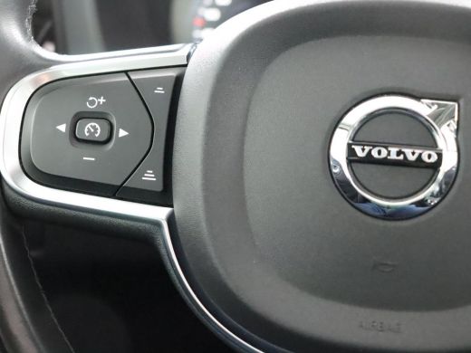 Volvo  XC60 T8 AWD Momentum Pro | Pilot Assist | BLIS | Stoel + Stuurwielverwarming | Panoramisch schuif/kant... ActivLease financial lease