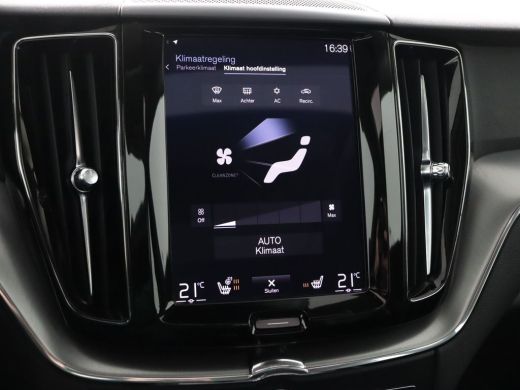 Volvo  XC60 T8 AWD Momentum Pro | Pilot Assist | BLIS | Stoel + Stuurwielverwarming | Panoramisch schuif/kant... ActivLease financial lease