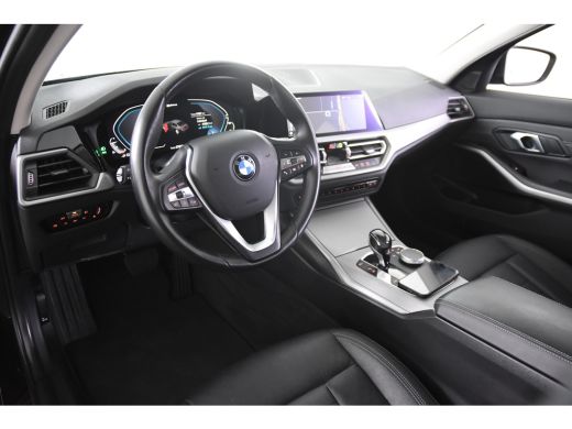 BMW 3-serie 330e *1ste Eigenaar*Leer*Navigatie*Carplay* ActivLease financial lease
