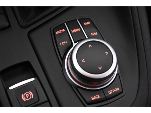 BMW X1 sDrive18i *1ste Eigenaar*Panoramadak*Memory*Trekhaak* ActivLease financial lease