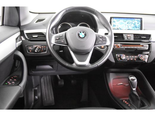 BMW X1 sDrive18i *1ste Eigenaar*Panoramadak*Memory*Trekhaak* ActivLease financial lease