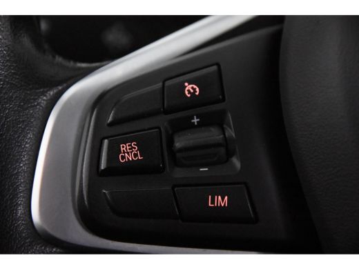 BMW X1 sDrive18i *1ste Eigenaar*Panoramadak*Memory*Trekhaak* ActivLease financial lease