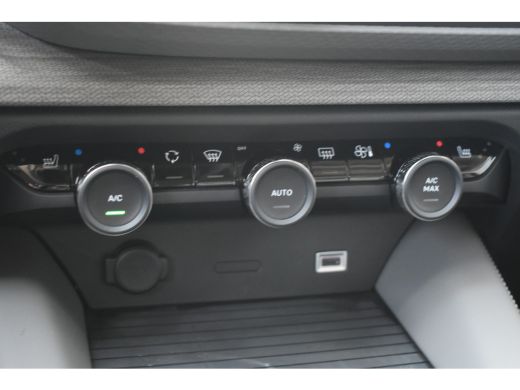 Citroën C5 X Citroen 1.6 Plug-in Hybrid 180 Plus | Vol-Leder | Navigatie | Elektr. Massagestoelen | Stoel/Stuu... ActivLease financial lease