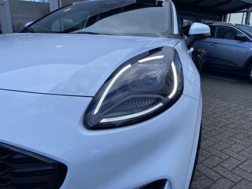 Ford Puma 1.0 EcoBoost Hybrid ST-Line AUTOMAAT |NIEUW VOORRAAD!! |STOEL/STUUR &VOORRUITVERWARMING| CAMERA| ... ActivLease financial lease