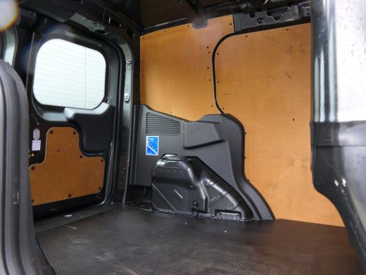 Ford Transit Courier 1.5 TDCI 100pk Limited | Navigatie | Trekhaak | Stoelverwarming | Verwarmde Voorruit | Lichtmetal... ActivLease financial lease