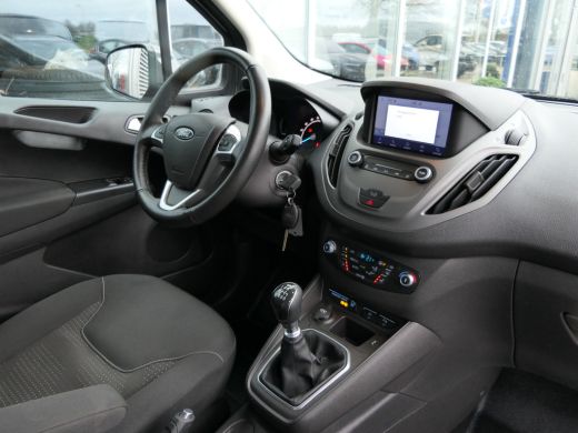Ford Transit Courier 1.5 TDCI 100pk Limited | Navigatie | Trekhaak | Stoelverwarming | Verwarmde Voorruit | Lichtmetal... ActivLease financial lease