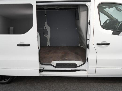 Opel Vivaro L2H1 145 pk Irmscher Sport 165/200 Limited Edition Irmscher Sport 165/200 Limited Edition | Uniek... ActivLease financial lease