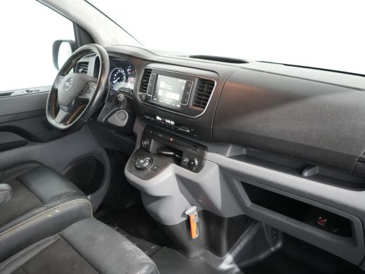 Opel Vivaro Opel 2.0 CDTI L2H1 180pk Irmscher Sport | 360 graden parkeersensoren | Bi-Xenon lampen | Lederen ... ActivLease financial lease