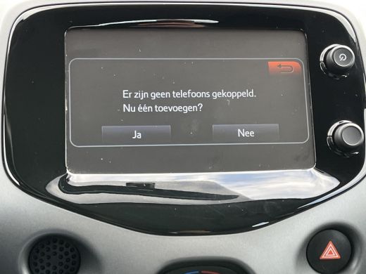 Toyota Aygo 1.0 VVT-i x-play | Navigatie | Airconditioning | Bluetooth | Parkeercamera | ActivLease financial lease