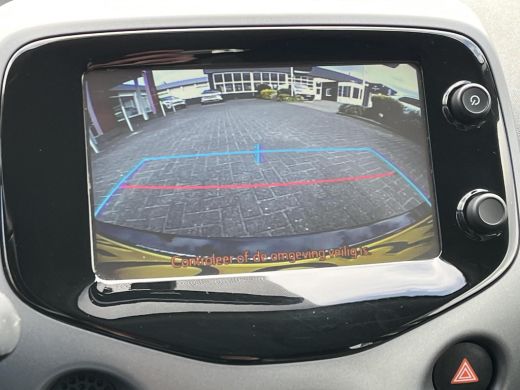 Toyota Aygo 1.0 VVT-i x-play | Navigatie | Airconditioning | Bluetooth | Parkeercamera | ActivLease financial lease
