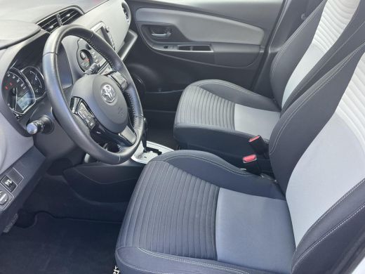 Toyota Yaris 1.5 Hybrid Active | Startknop | Climate control | Bluetooth | Lederen stuurwiel | ActivLease financial lease