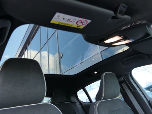 Volvo  C40 Recharge Twin Ultimate 408 pk | Panoramadak l 360 graden camera l AWD l Elek.stoelen | Harman/Kar... ActivLease financial lease