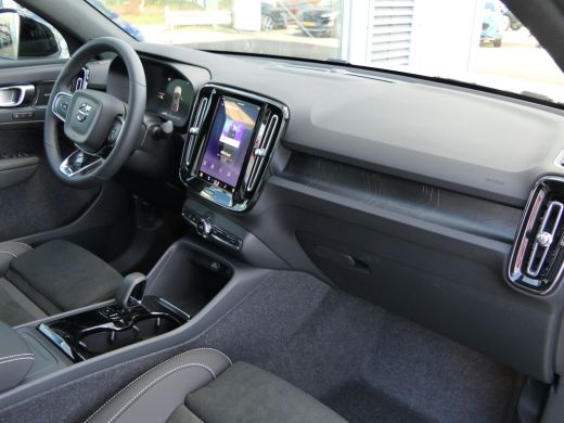 Volvo  C40 Recharge Twin Ultimate 408 pk | Panoramadak l 360 graden camera l AWD l Elek.stoelen | Harman/Kar... ActivLease financial lease