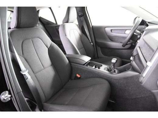 Volvo  XC40 1.5 T2 Momentum *1ste Eigenaar*Navigatie*Carplay*PDC* ActivLease financial lease
