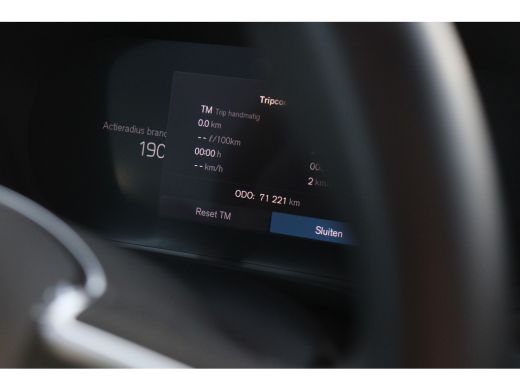 Volvo  XC60 Volvo 2.0 T6 Plug-in hybrid AWD R-Design | MY22! | Schuifdak | Pilot Assist | Stuur/stoelverwarmi... ActivLease financial lease