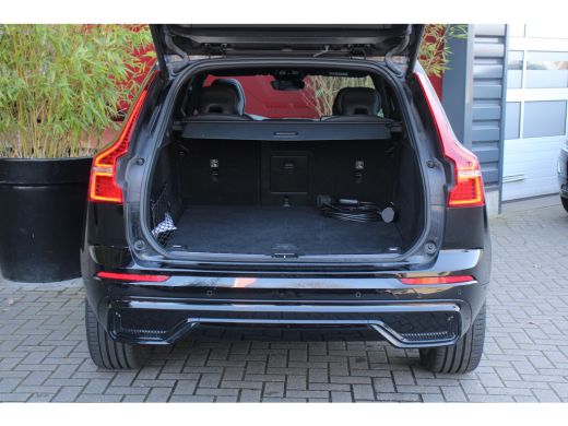 Volvo  XC60 Volvo 2.0 T6 Plug-in hybrid AWD R-Design | MY22! | Schuifdak | Pilot Assist | Stuur/stoelverwarmi... ActivLease financial lease