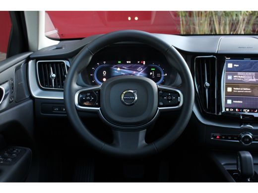 Volvo  XC60 Volvo 2.0 T6 Plug-in hybrid AWD Ultra Bright | 360º Camera | Cruise control adaptief met Stop&Go ... ActivLease financial lease