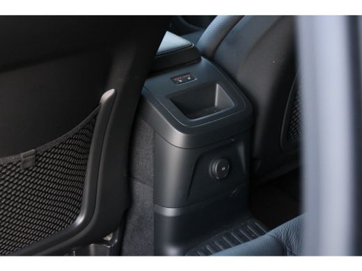 Volvo  XC60 Volvo 2.0 T6 Plug-in hybrid AWD Ultra Bright | 360º Camera | Cruise control adaptief met Stop&Go ... ActivLease financial lease