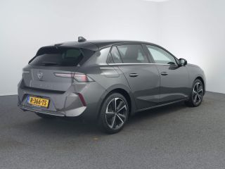 Opel Astra 1.2 Elegance AUTOMAAT | Led koplampen | Adaptieve Cruise Control | 17inch | Camera | Donker glas