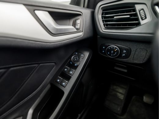 Ford FOCUS Wagon 1.0 EcoBoost Sport (APPLE CARPLAY, GROOT NAVI, CLIMATE, PARKEERSENSOREN, SPORTSTOELEN, CRUISE, LM... ActivLease financial lease