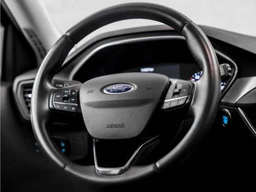 Ford FOCUS Wagon 1.0 EcoBoost Titanium Automaat (APPLE CARPLAY, GROOT NAVI, CLIMATE, TREKHAAK, SPORTSTOELEN, PARKE... ActivLease financial lease