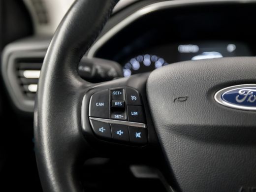 Ford FOCUS Wagon 1.0 EcoBoost Titanium Automaat (APPLE CARPLAY, GROOT NAVI, CLIMATE, TREKHAAK, SPORTSTOELEN, PARKE... ActivLease financial lease